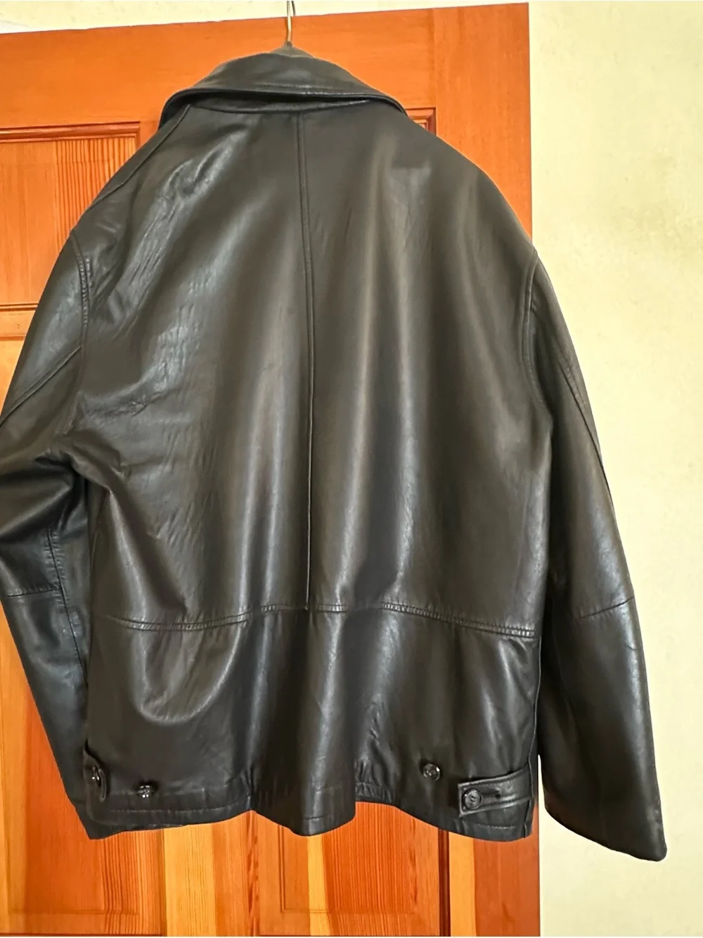 Banana Republic Men’s Black Leather Bomber Jacket